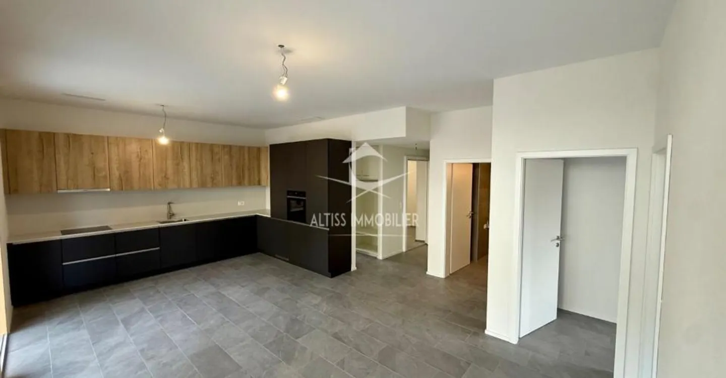 New Apartment with Garden - Photo 7 of 10