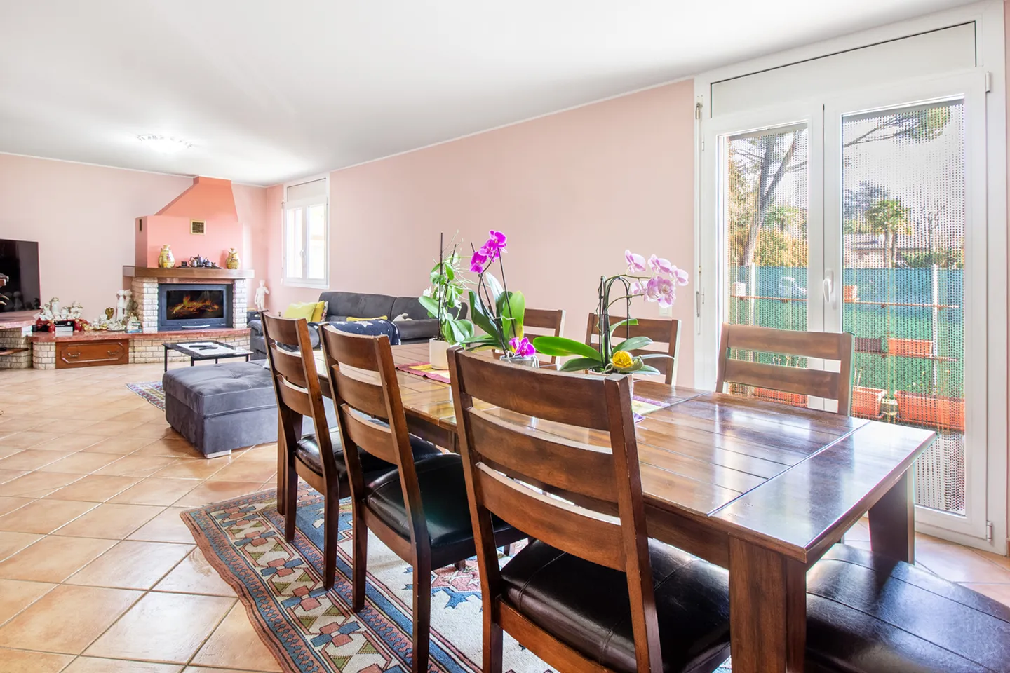 Casa Familiare Perfetta con Giardino - Foto 2 di 9