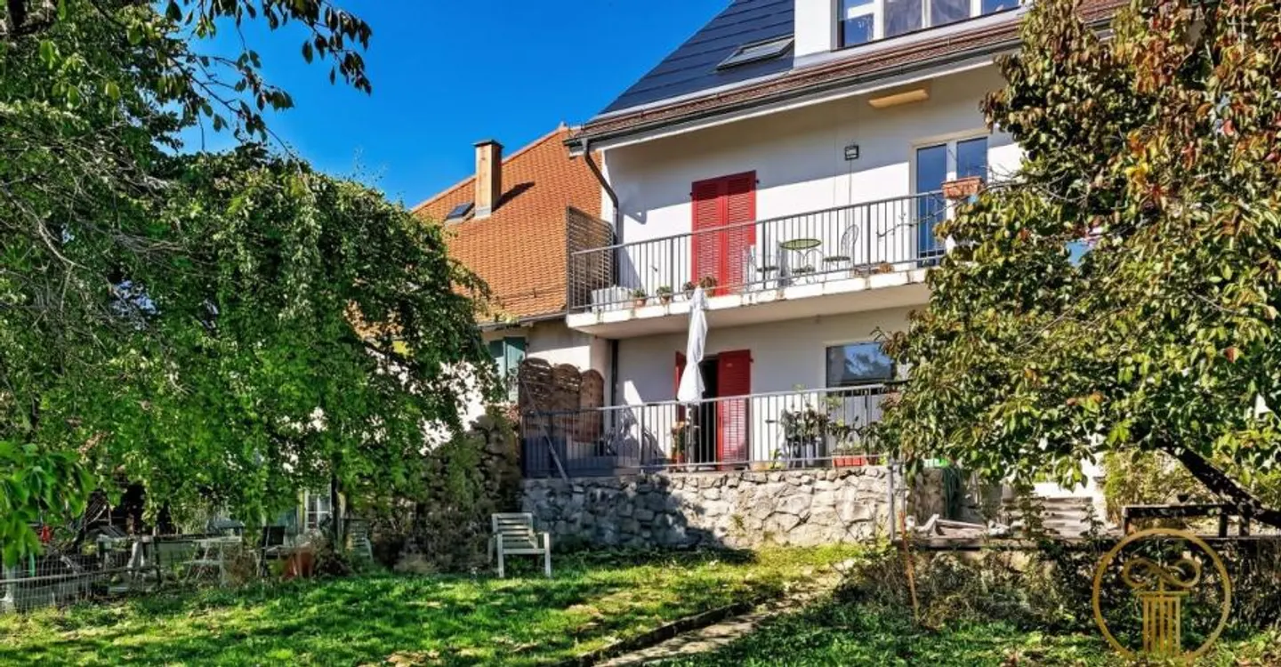 Immeuble de rendement avec jardin - Photo 4 sur 11