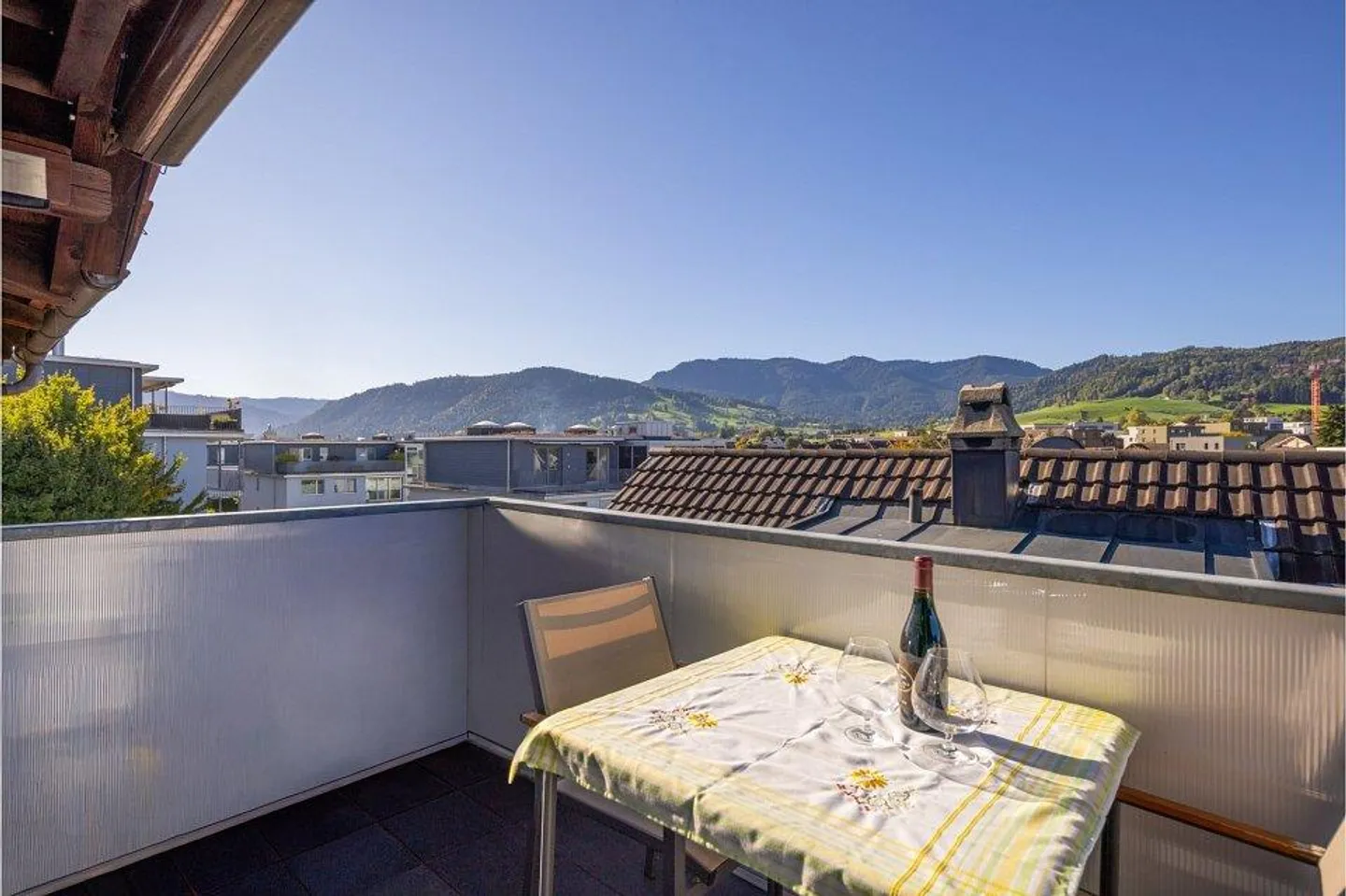 Casa plurifamiliare con 4 unità abitative e ampi spazi comuni... - Foto 5 di 13