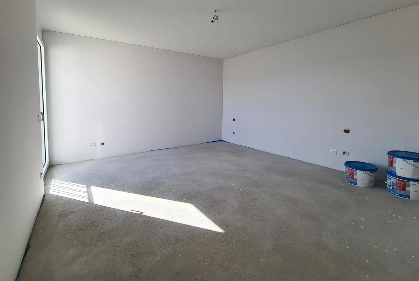 Modern Villa 5.5 with Garden and View of Collina d'Oro - Photo 6 of 13