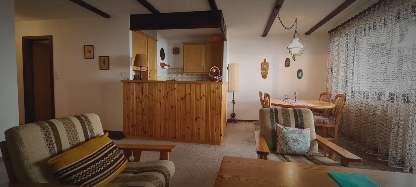 Ampio appartamento di 2,5 locali di 62 m2 + balcone di 11 m2 + posto auto nel garage interno - Foto 24 di 29