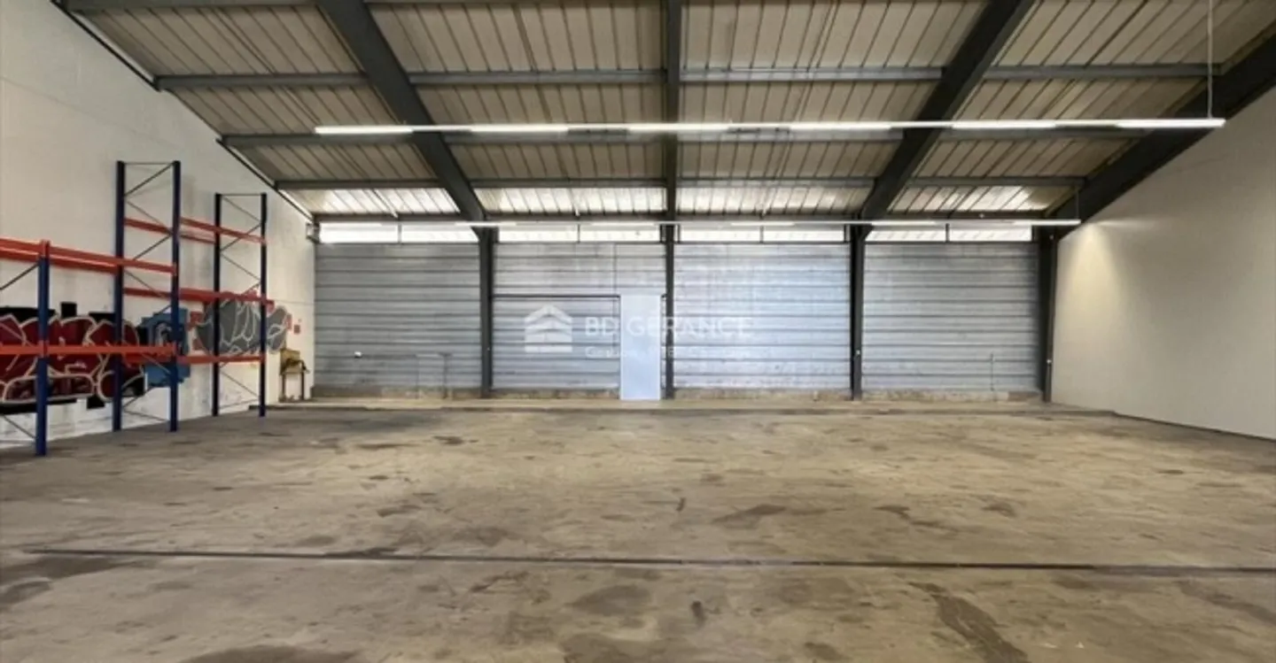 "Deposit" - Photo 4 of 5