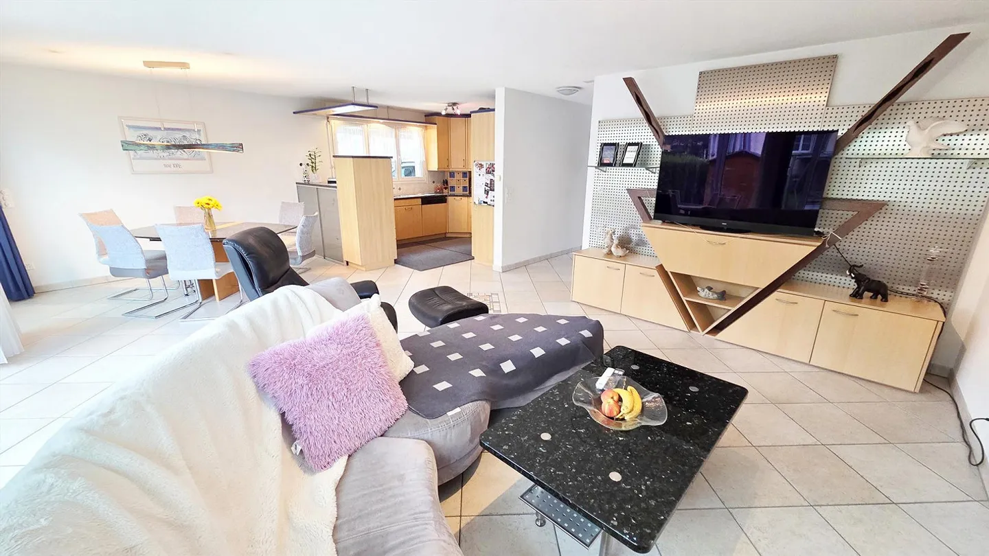 6½-Zimmer-Einfamilienhaus mit übergrossem Wintergarten an bester Makrolage - Foto 7 von 17