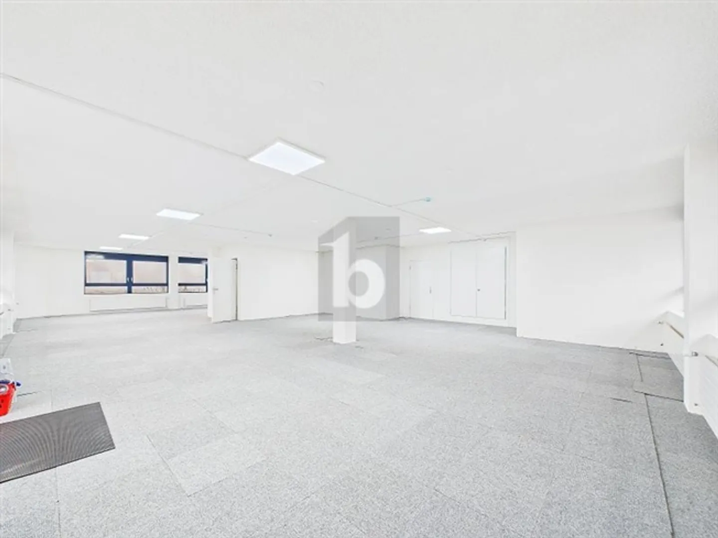 SHOWROOM HELLER IN POSIZIONE STRATEGICA - Foto 3 di 6