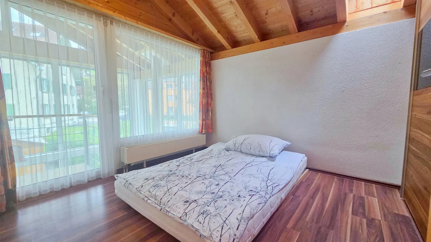 6½-Zimmer-Einfamilienhaus mit übergrossem Wintergarten an bester Makrolage - Foto 11 von 17