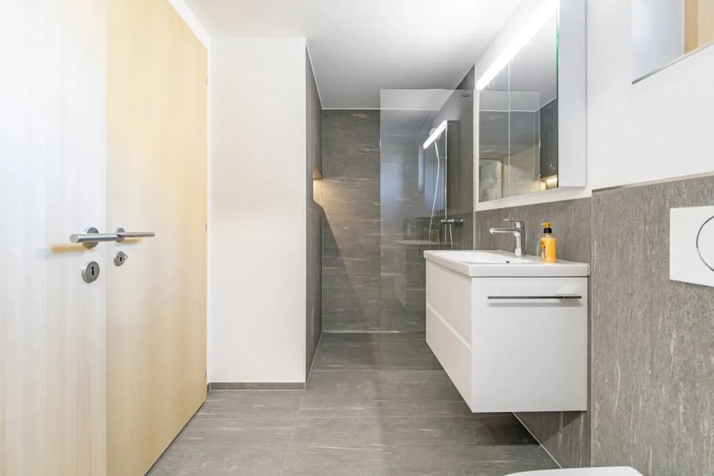 Vie exclusive à Termen - Première location après une rénovation de haute qualité d'un ancien - Photo 9 sur 13