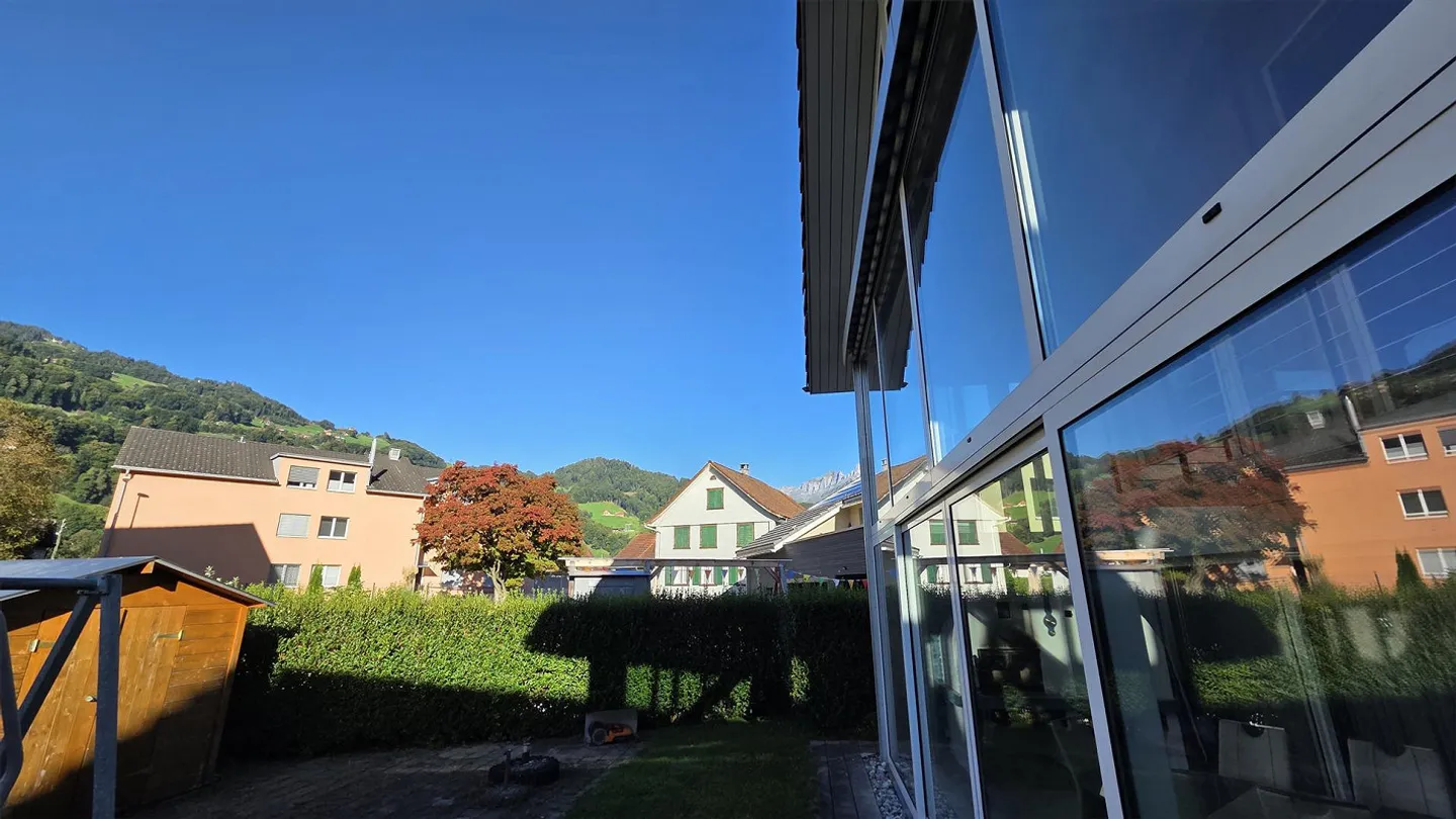 6½-Zimmer-Einfamilienhaus mit übergrossem Wintergarten an bester Makrolage - Foto 13 von 17