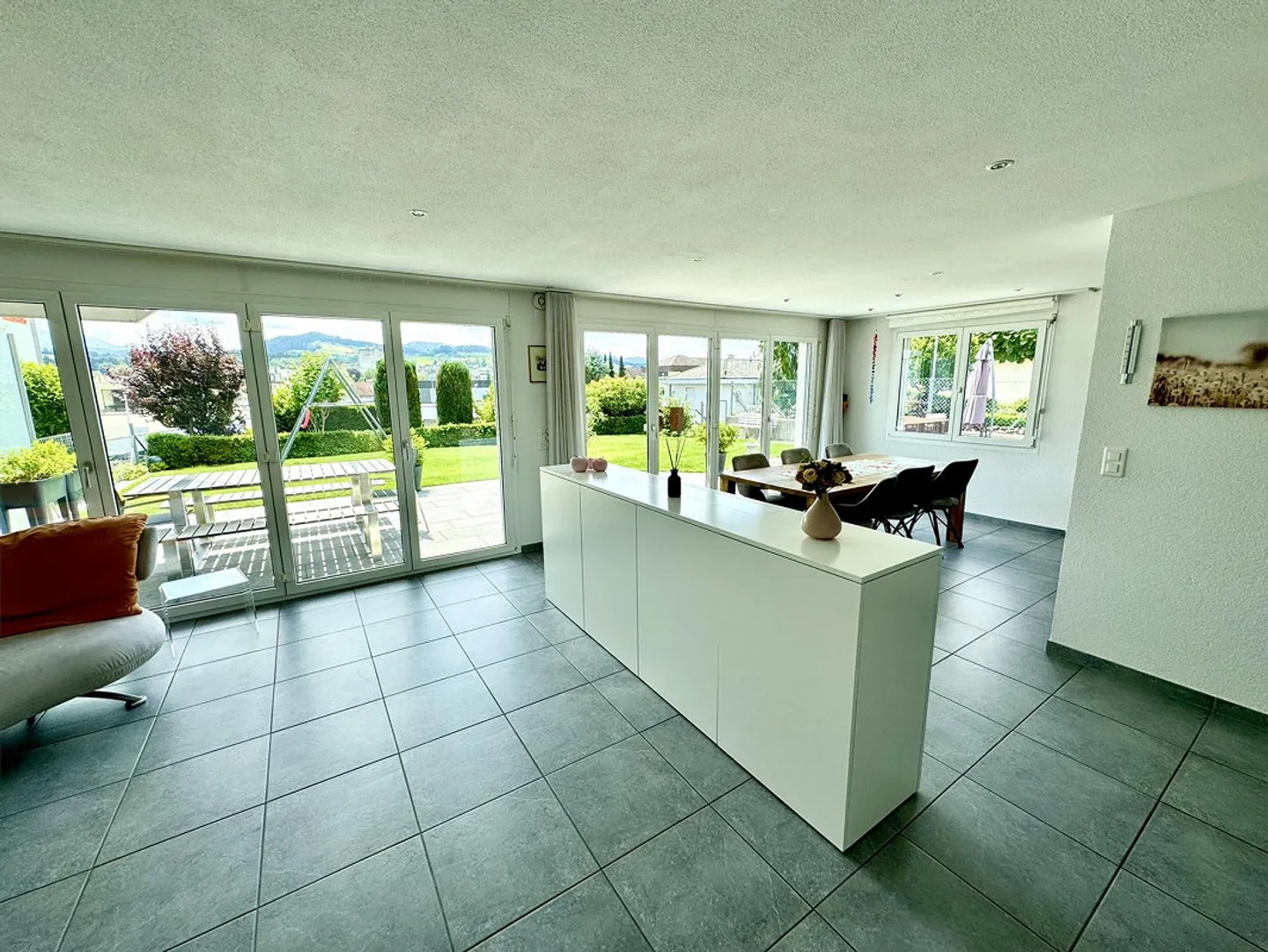 Very central, sunny location with a view of the Alpstein - Photo 3 of 9