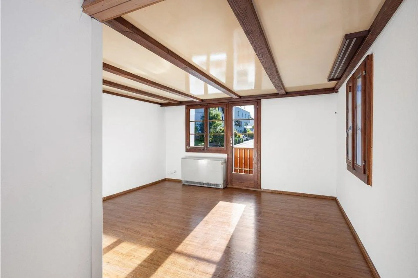 Casa plurifamiliare con 4 unità abitative e ampi spazi comuni... - Foto 9 di 13