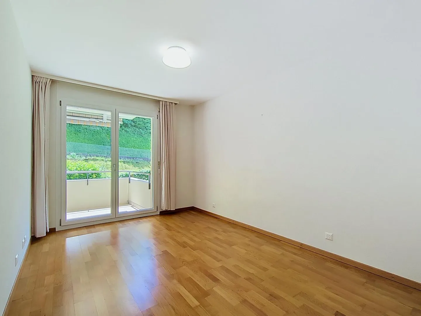 Nel cuore di Vevey! Grande 4.5P con balcone - Foto 5 di 10