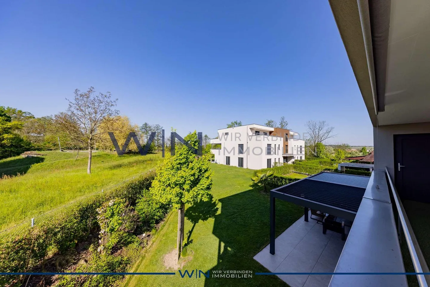 Charmantes Schweizer Chalet - Foto 8 von 9