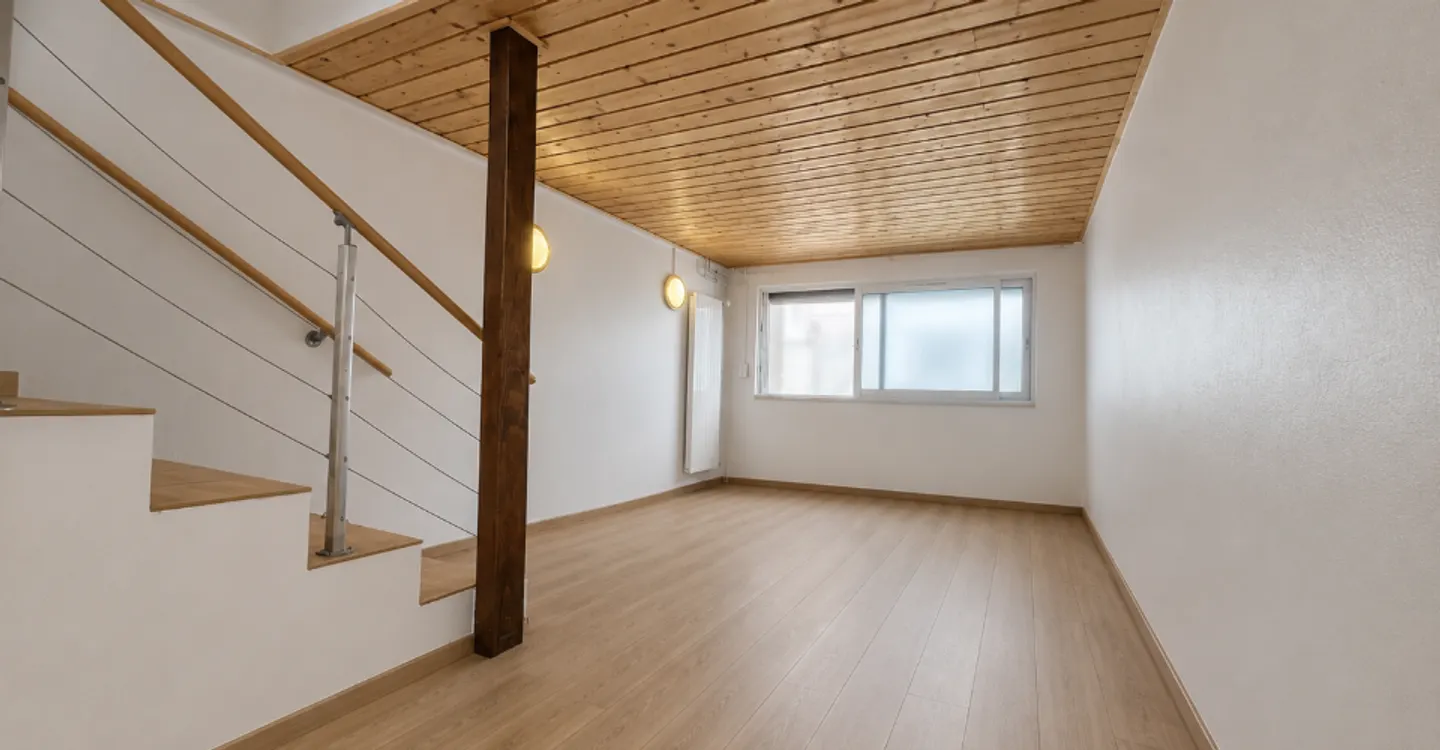 Ein Zweifamilienhaus nur wenige Schritte von allen Annehmlichkeiten entfernt - Foto 11 von 13
