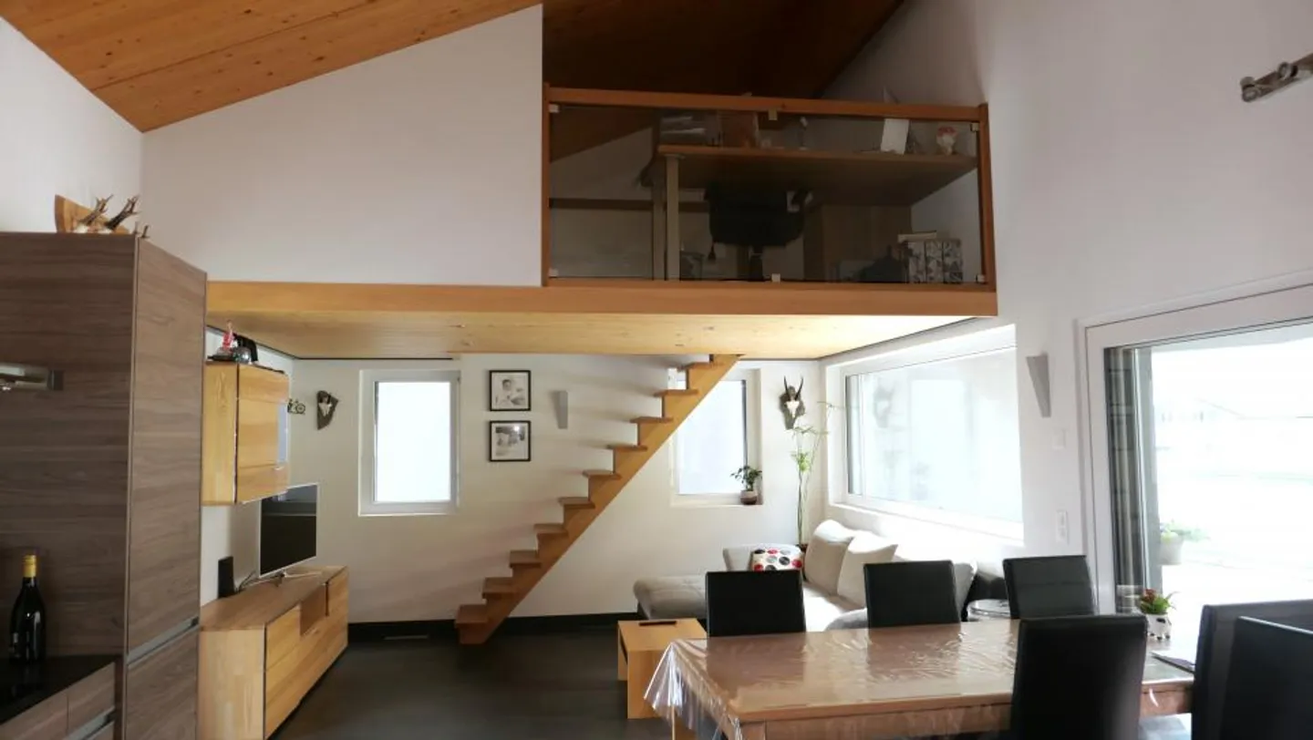 Vollständig-Branson (VS) - 4,5-Zimmer-Wohnung mit überdachter Terrasse - Foto 7 von 11