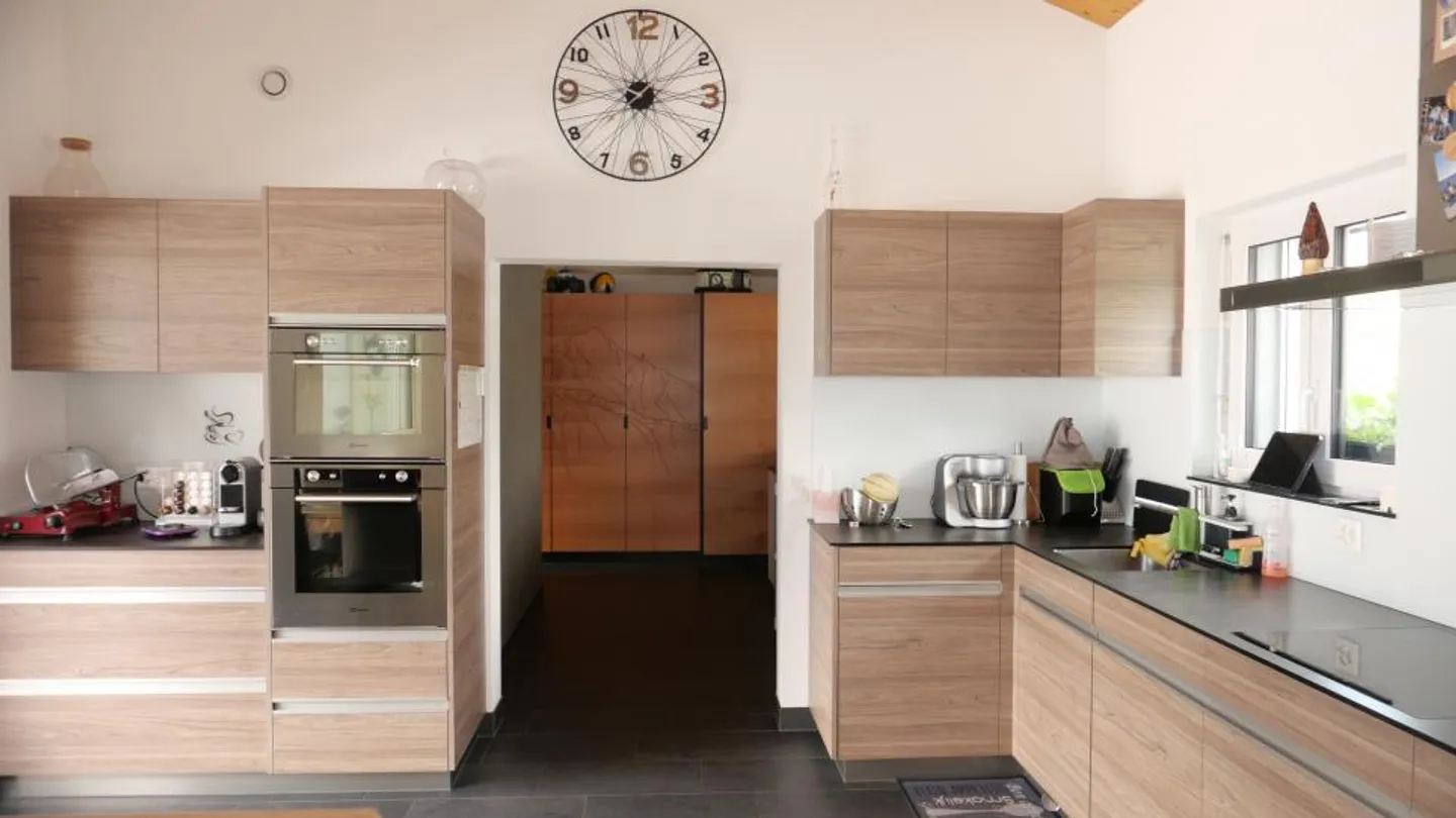 Vollständig-Branson (VS) - 4,5-Zimmer-Wohnung mit überdachter Terrasse - Foto 10 von 11