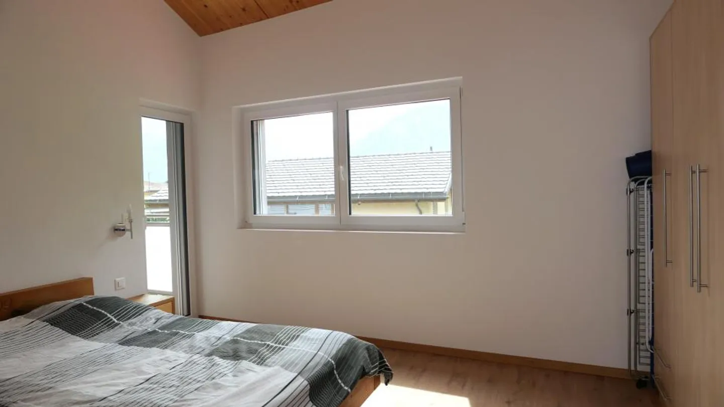 Vollständig-Branson (VS) - 4,5-Zimmer-Wohnung mit überdachter Terrasse - Foto 11 von 11