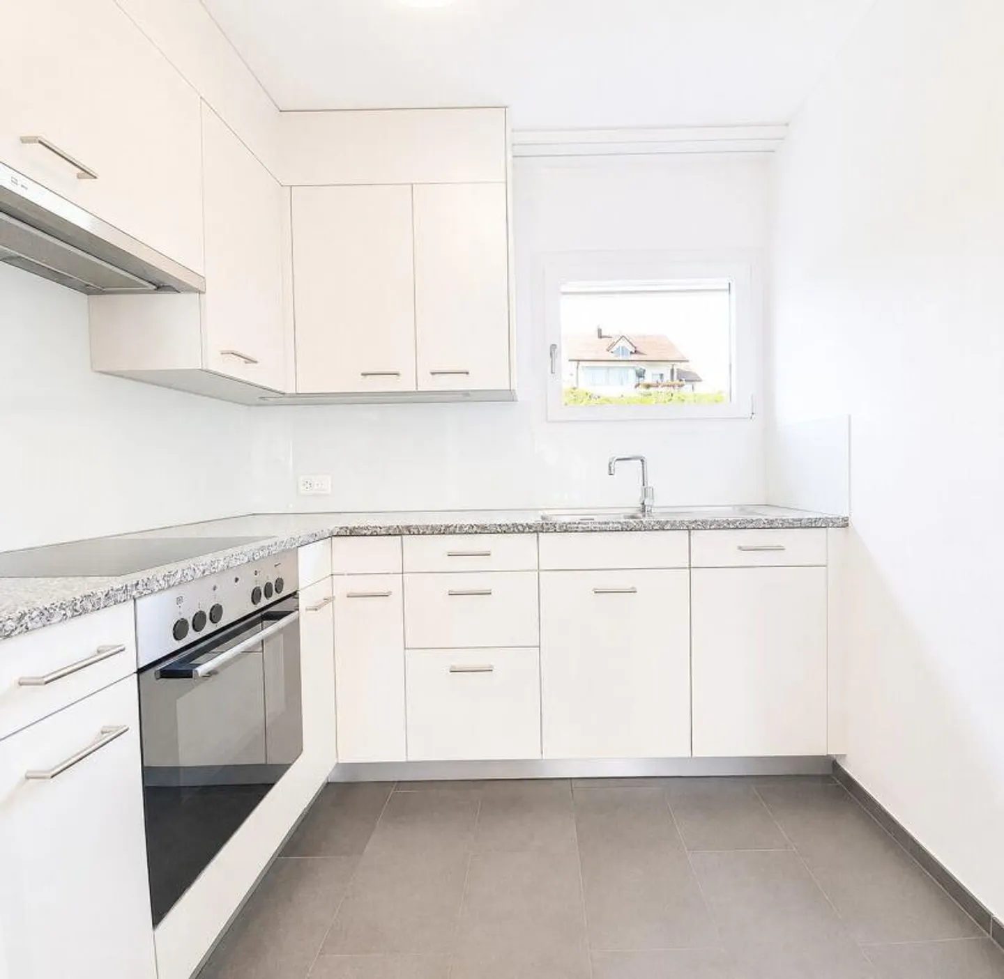 Bel appartement adapté à l'âge dans un emplacement ensoleillé et calme - Photo 5 sur 9