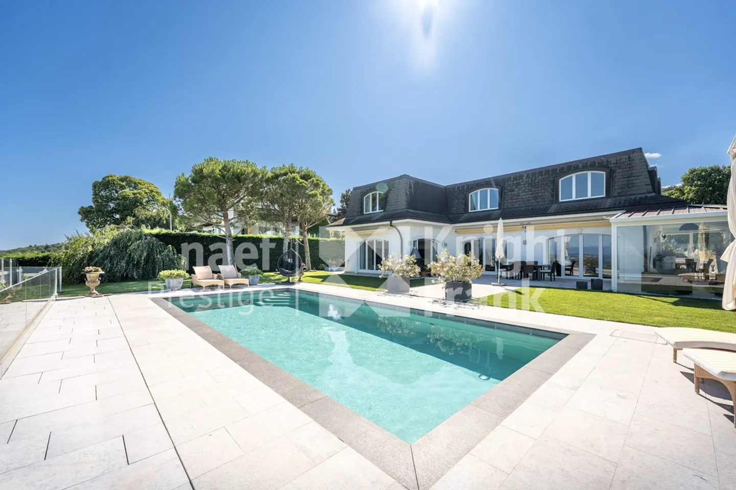 Villa for sale - Photo 2 of 13