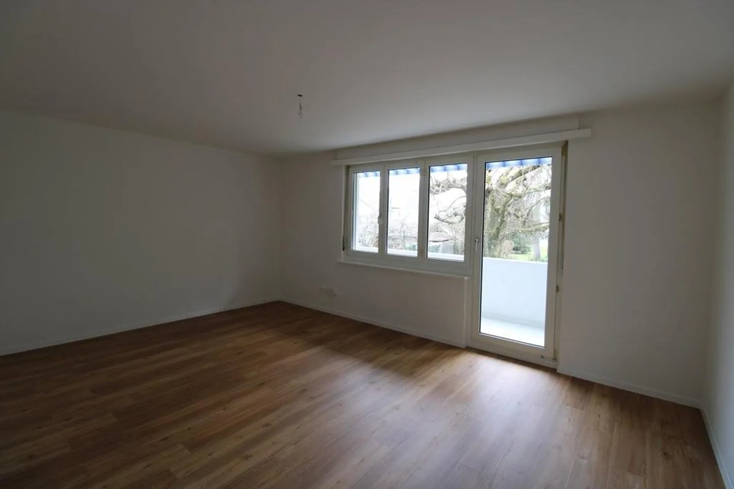 Appartement familial de 4 pièces dans un emplacement calme - Photo 2 sur 9