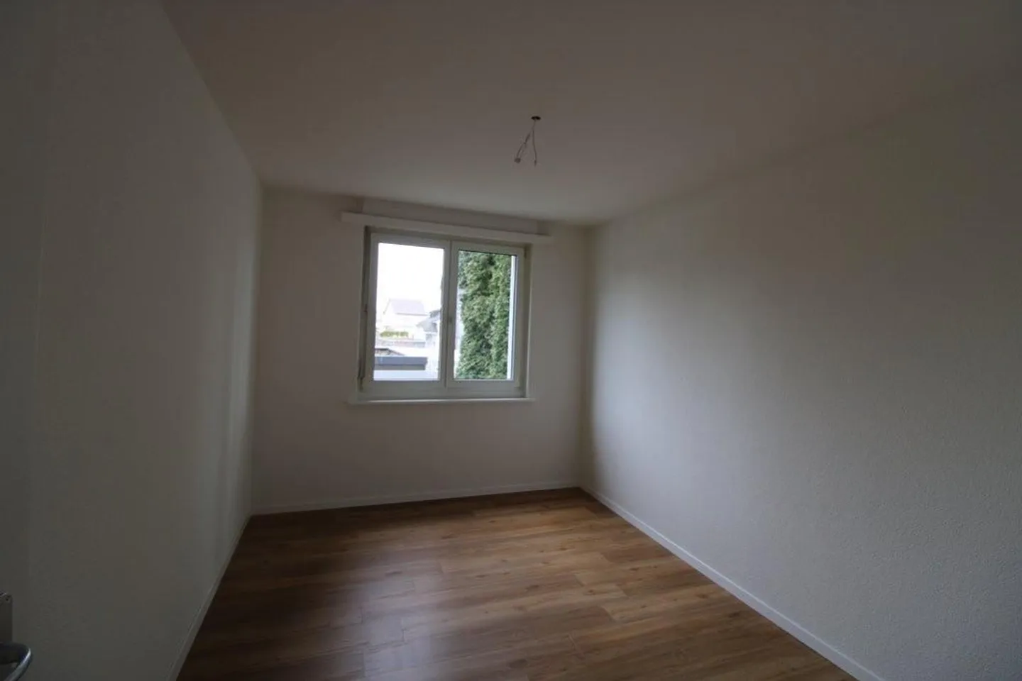 Appartement familial de 4 pièces dans un emplacement calme - Photo 4 sur 9