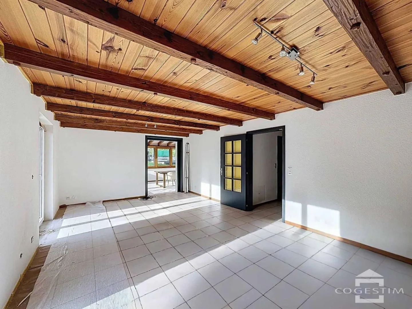 6-Zimmer-Wohnung - Foto 5 von 13