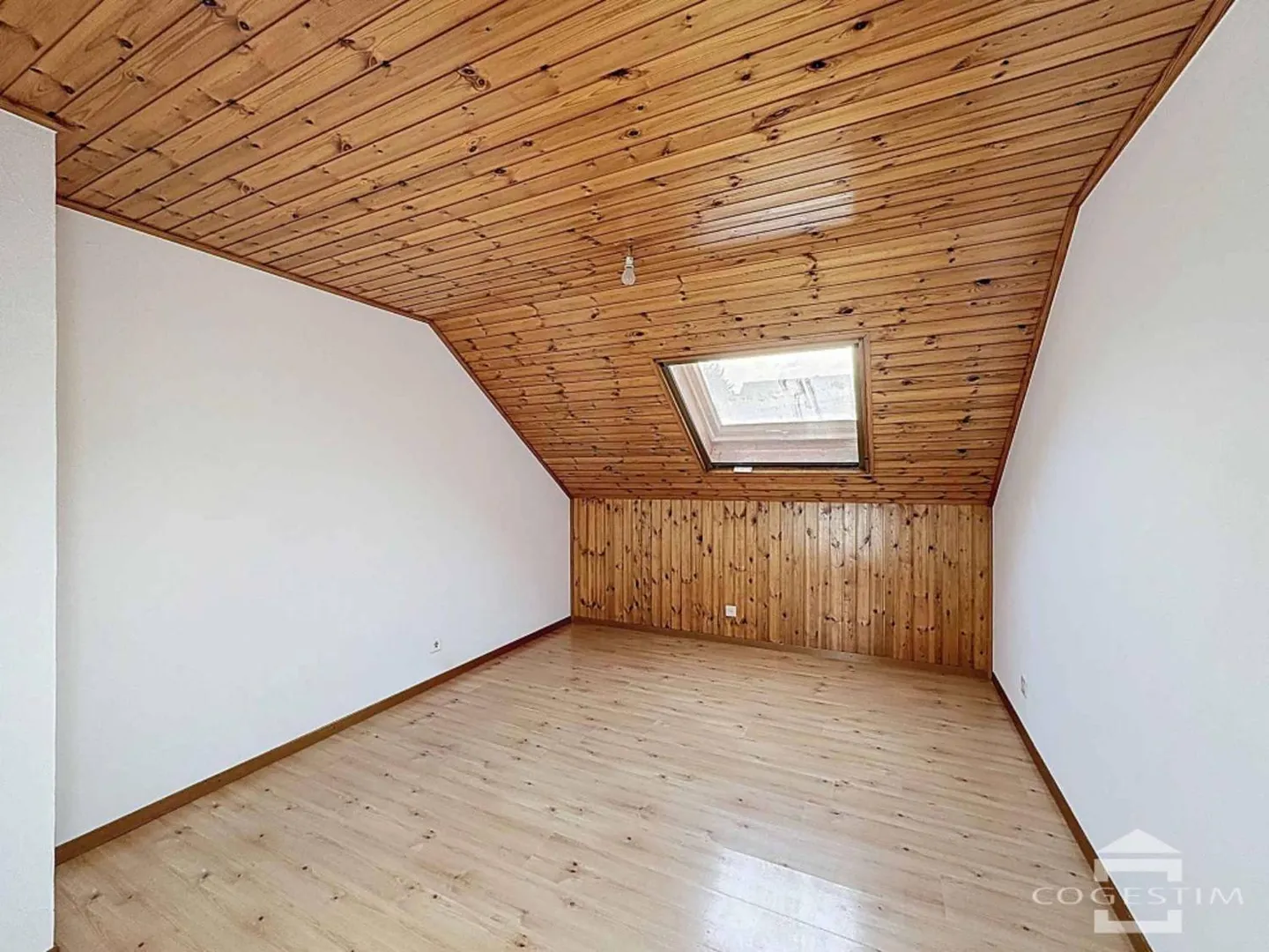 6-Zimmer-Wohnung - Foto 8 von 13