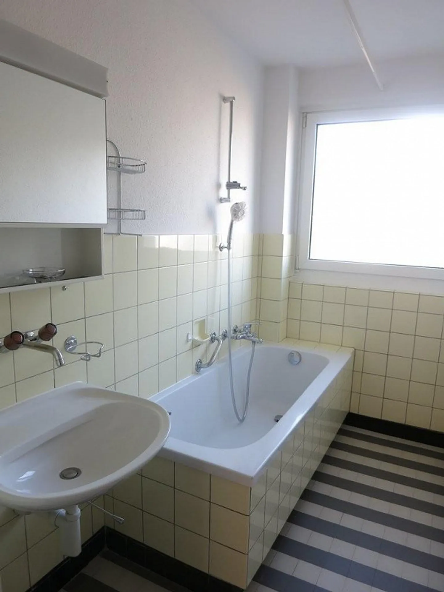 Appartement familial de 4 pièces dans un emplacement calme - Photo 6 sur 9