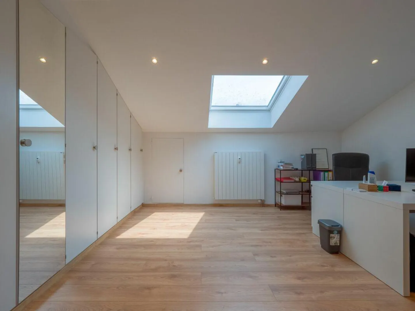 Moderne 3.5 Z' Dachwohnung mit 1 Aussenparkplatz - Foto 3 von 12