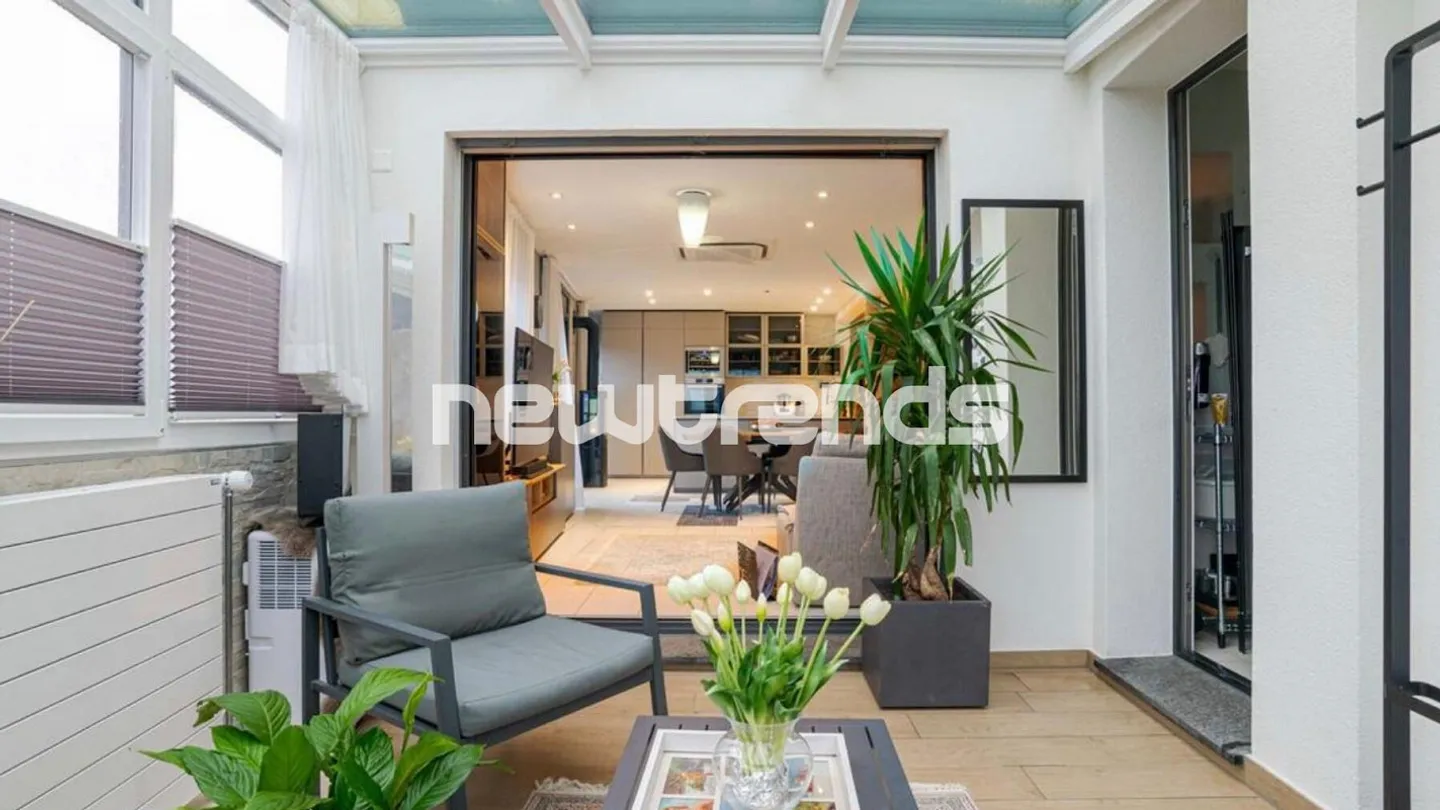 Agra: Moderno appartamento di 5 locali in bifamiliare con terrazza e vista. - Foto 4 di 13