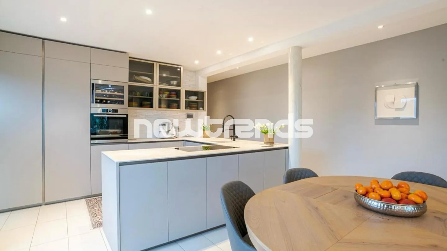 Agra: Moderno appartamento di 5 locali in bifamiliare con terrazza e vista. - Foto 6 di 13