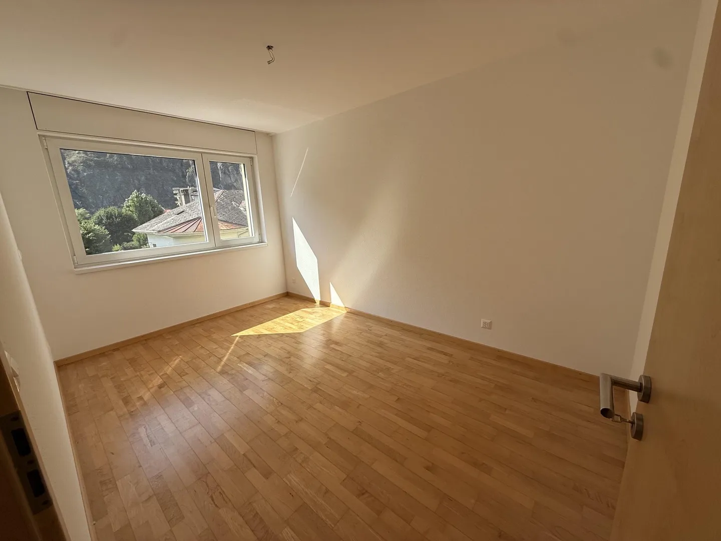 Appartamento spazioso con balcone - Foto 8 di 10