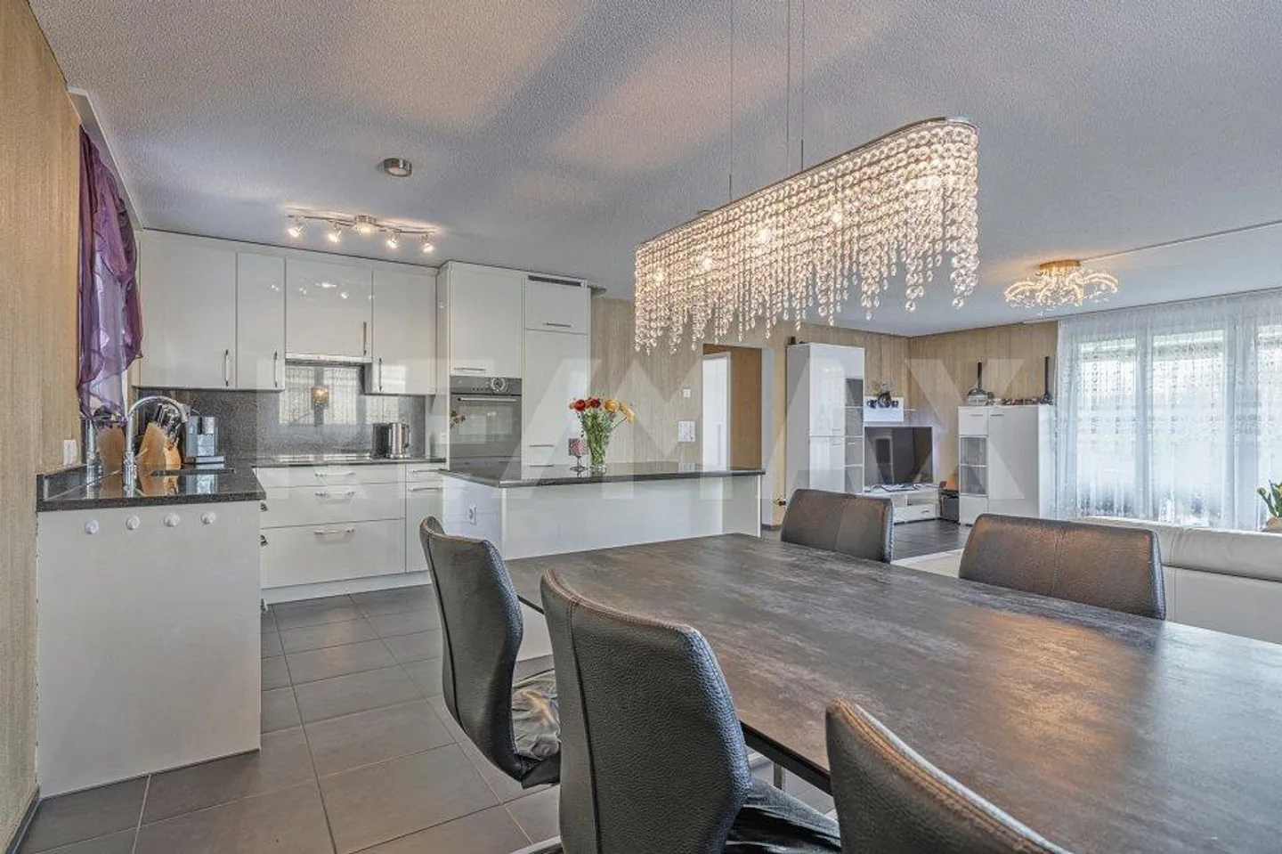 Appartamento moderno di 4,5 locali al piano terra con patio - Foto 3 di 11