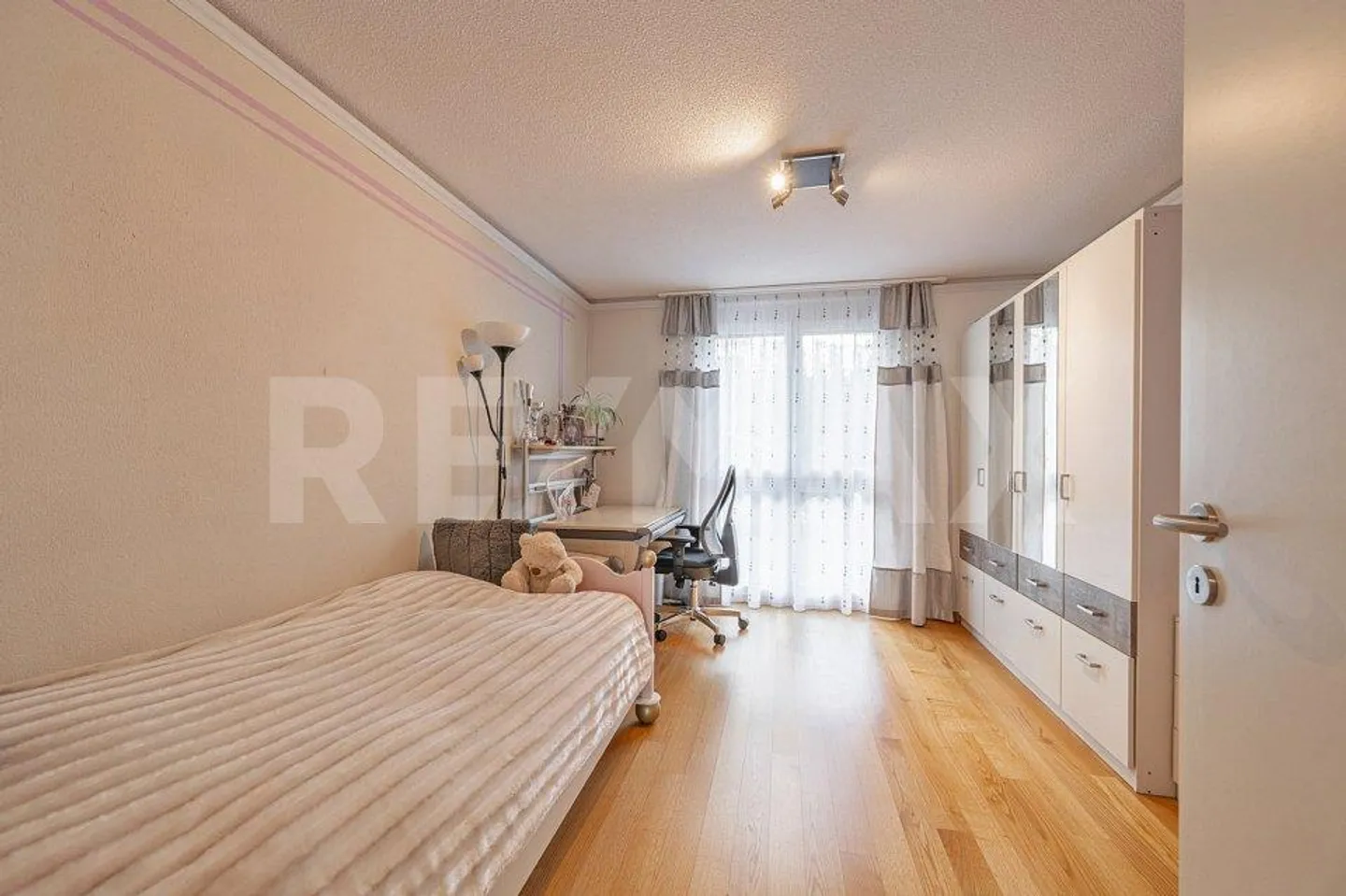 Appartamento moderno di 4,5 locali al piano terra con patio - Foto 9 di 11