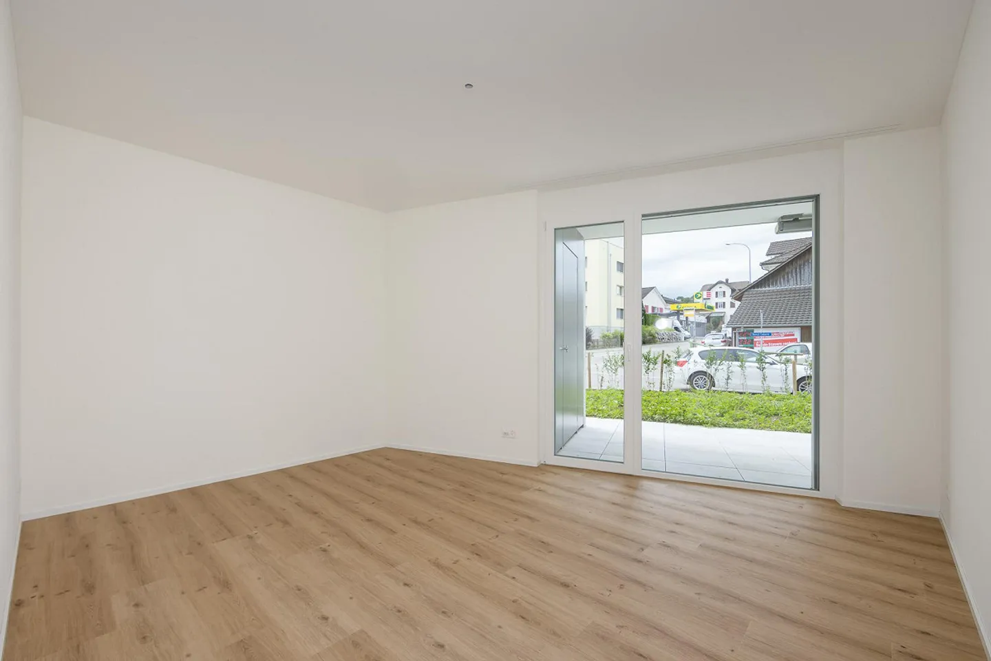 Appartamento giardino esclusivo di 4,5 stanze - vivere con stile a Jonschwil - Foto 3 di 11