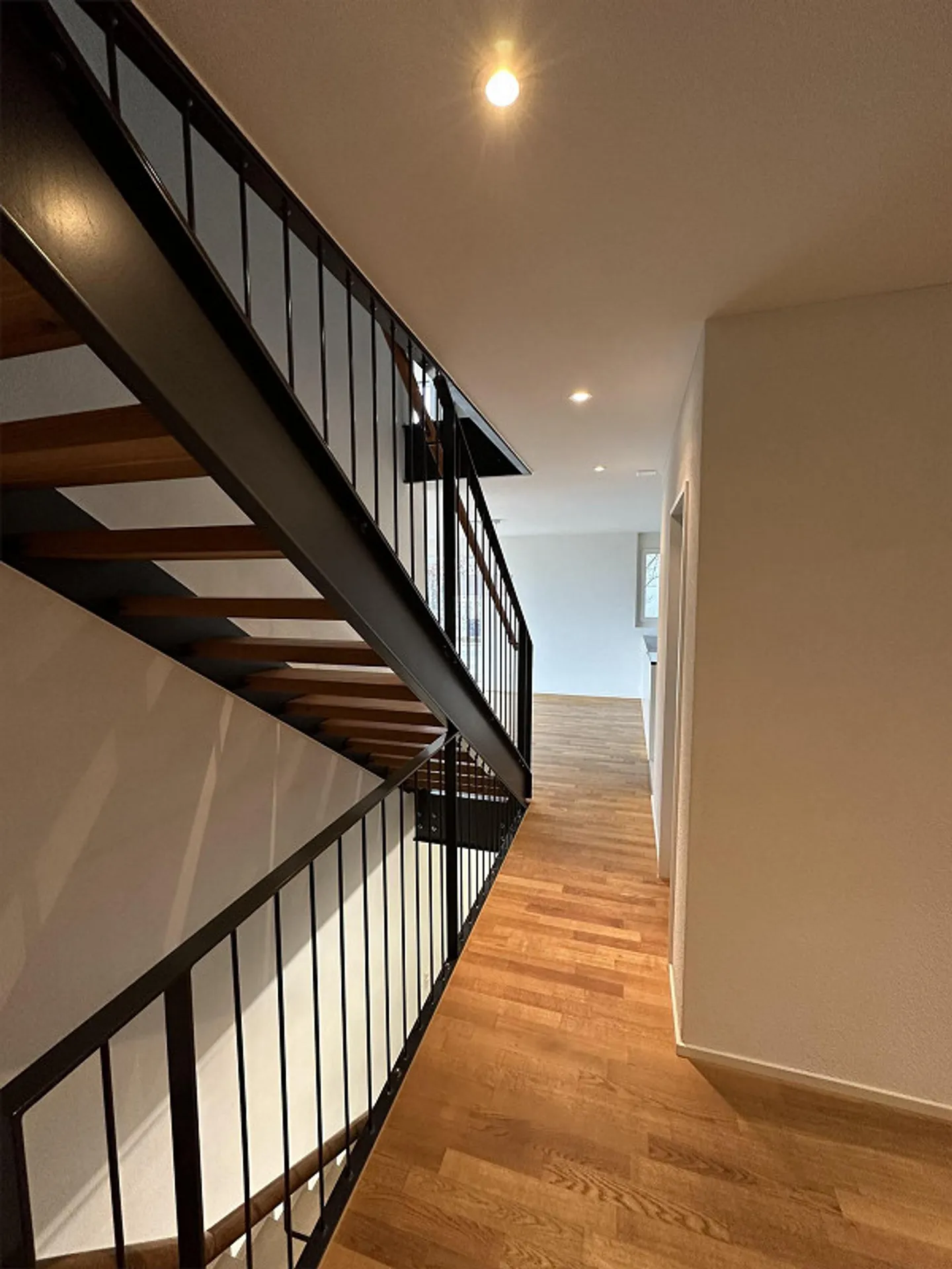 Traumhafte 4.5 Zimmer Duplex Wohnung über 3 Etagen - Foto 4 von 12