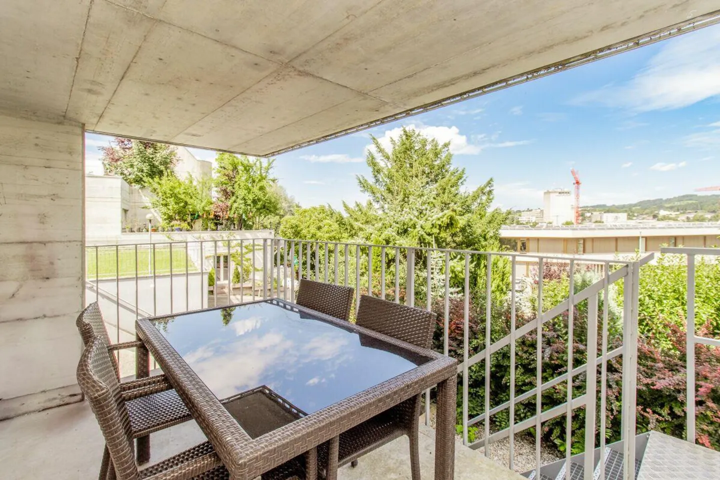 Moderno appartamento di 2,5 stanze con balcone coperto in posizione tranquilla - Foto 10 di 11