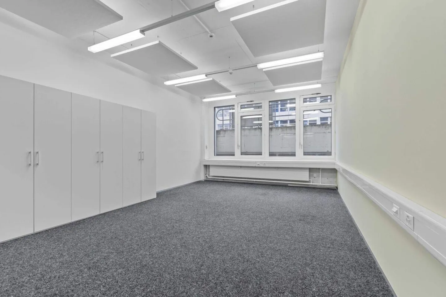 Espace commercial central à Zurich-Altstetten - Photo 8 sur 9