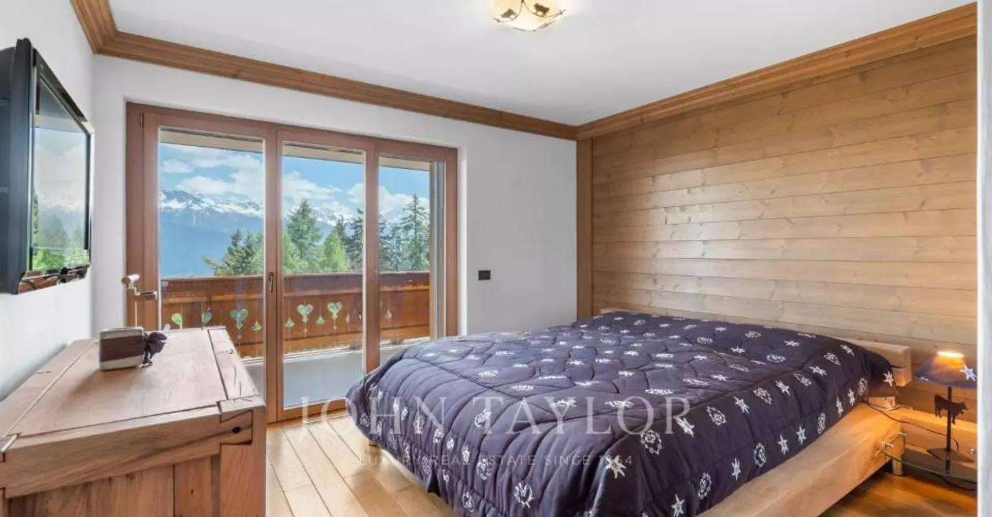 5.5 camere di lusso, soffitto a cattedrale, 4 suite, benessere a Crans - Foto 7 di 11