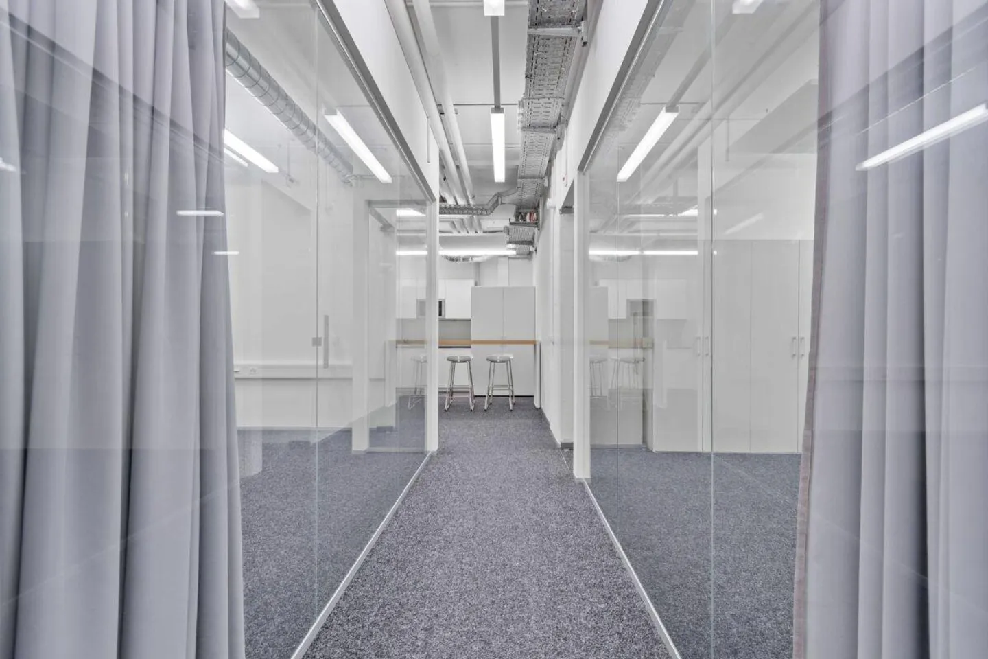 Espace commercial central à Zurich-Altstetten - Photo 5 sur 9