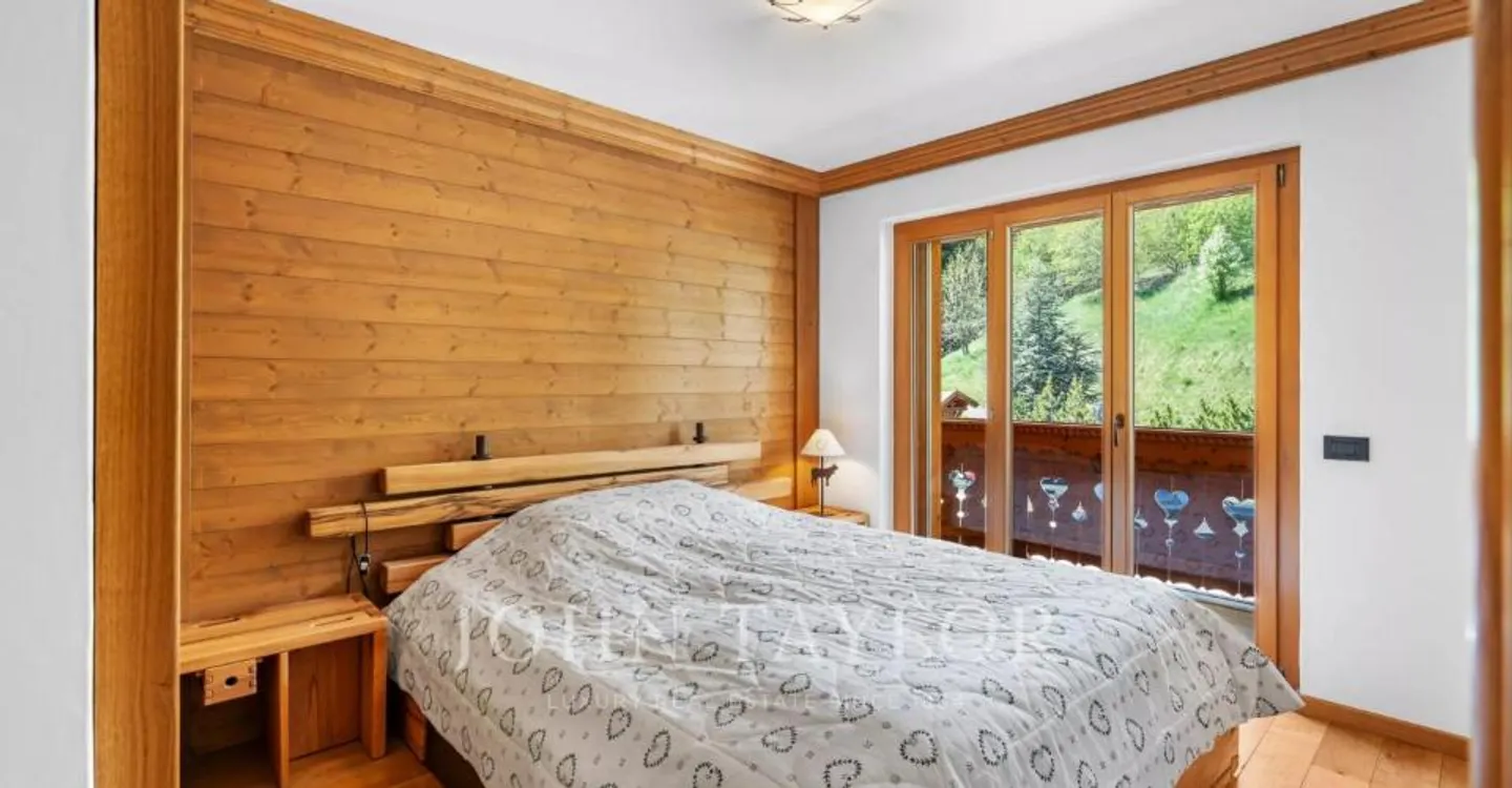 5.5 camere di lusso, soffitto a cattedrale, 4 suite, benessere a Crans - Foto 9 di 11