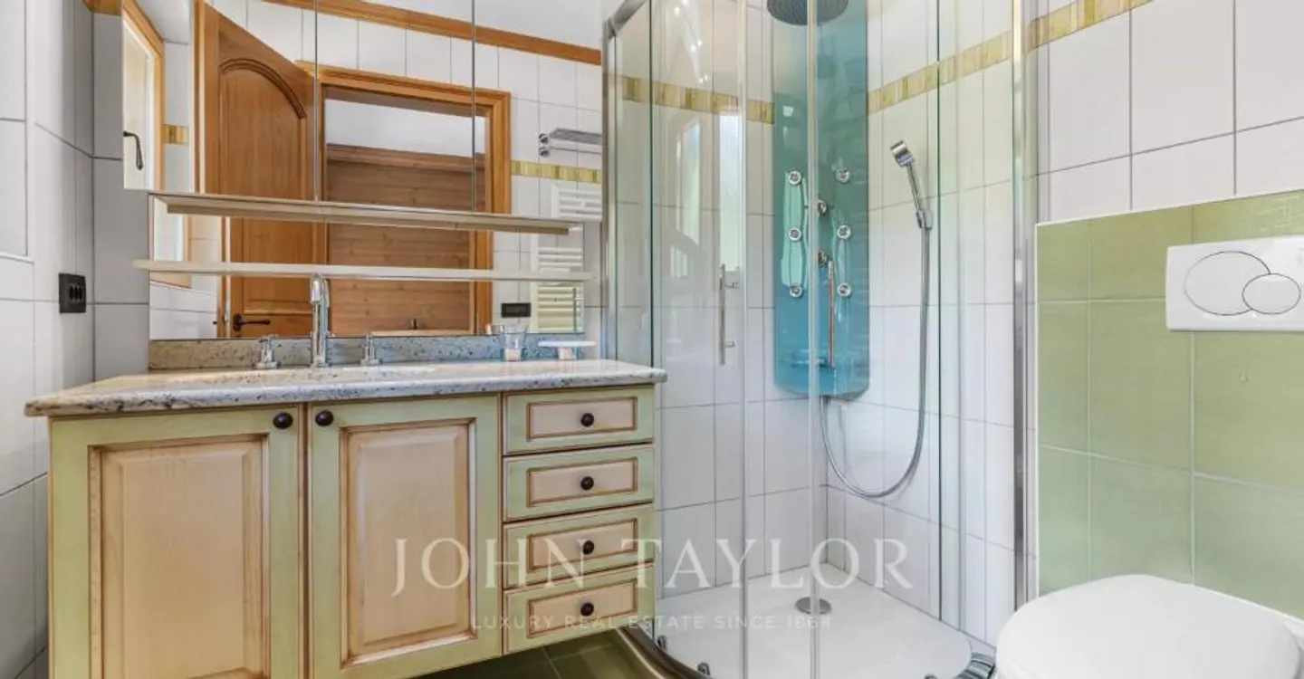 5.5 camere di lusso, soffitto a cattedrale, 4 suite, benessere a Crans - Foto 10 di 11