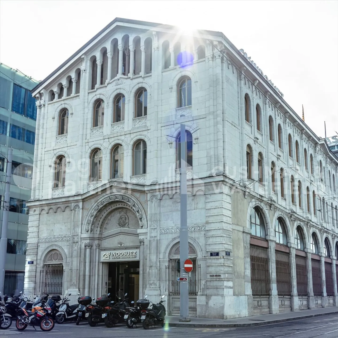 Edificio per uffici Corraterie 2 - Foto 2 di 12