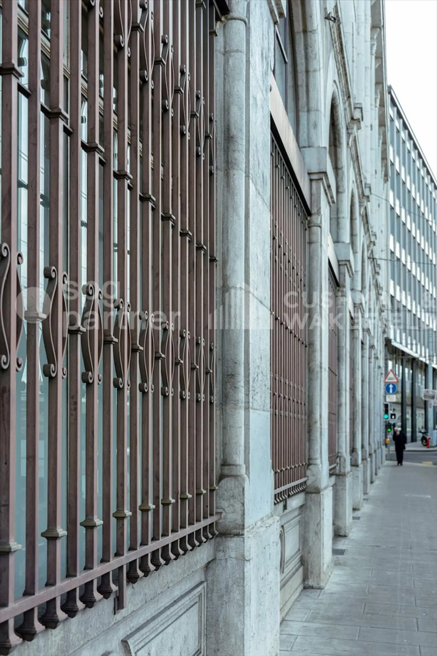 Edificio per uffici Corraterie 2 - Foto 6 di 12