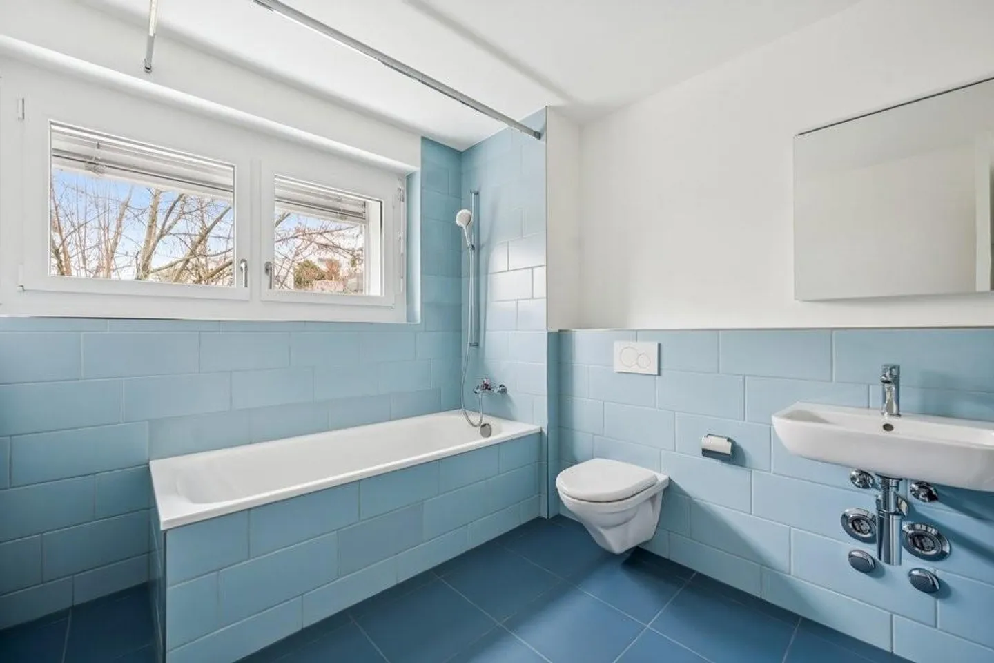 Appartement 2.5 pièces fraîchement rénové dans un endroit calme à Riehen - Photo 5 sur 10