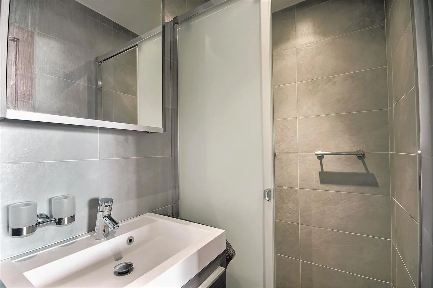 Wunderschöne 4,5-Zimmer-Dachwohnung, geräumig und hell - Ideal gelegen - - Foto 10 von 13