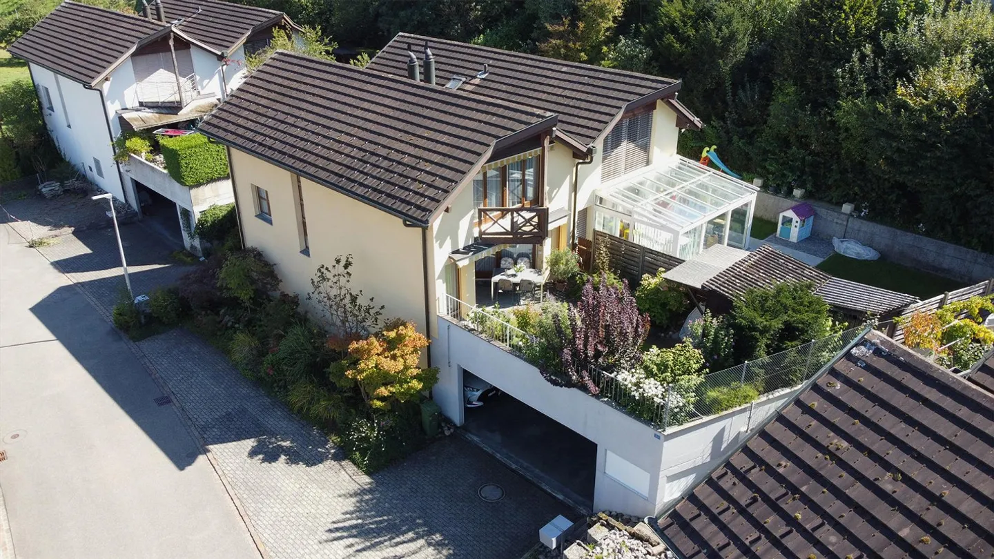 Maison Charmante dans un Emplacement Calme! - Photo 1 sur 13