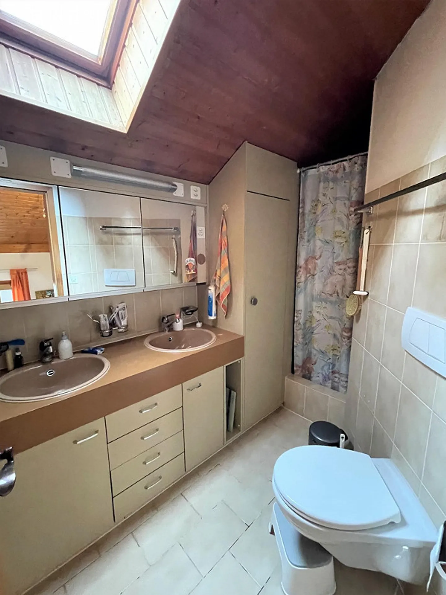 Maison Charmante dans un Emplacement Calme! - Photo 6 sur 13