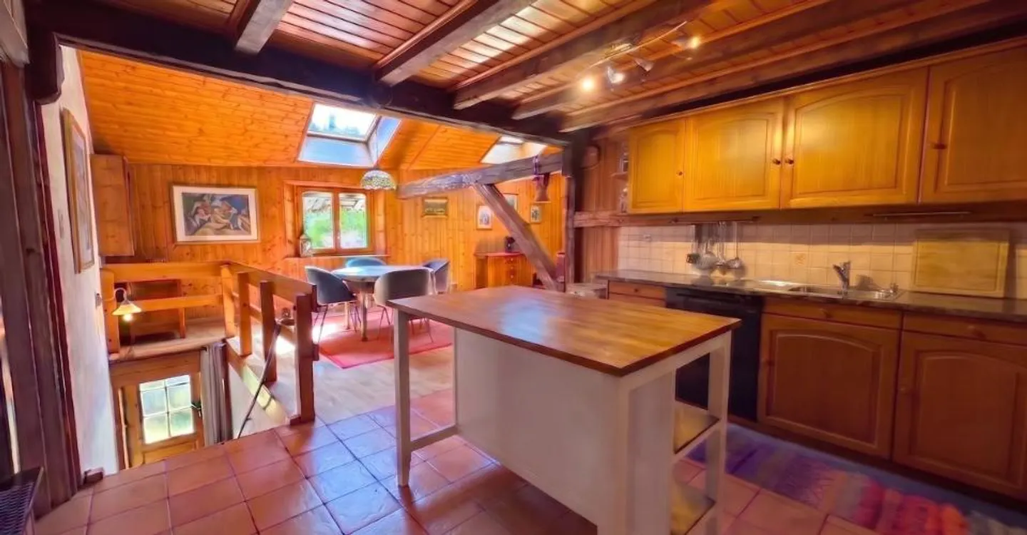Casa in vendita nella Vallée de Joux di 6,5 locali - 230 m², con appartamento di 2 locali e grande giardino - Foto 5 di 13