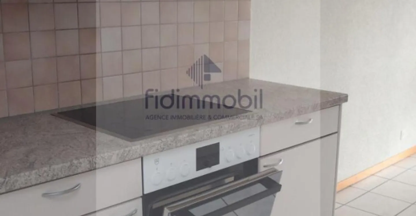 Bel appartement spacieux - Photo 2 sur 4