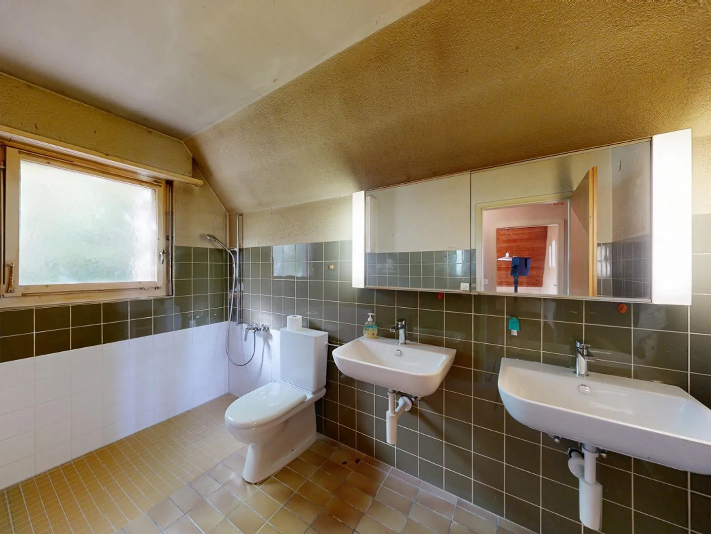 Casa unifamiliare con vista e potenziale a Metzerlen - Foto 10 di 16